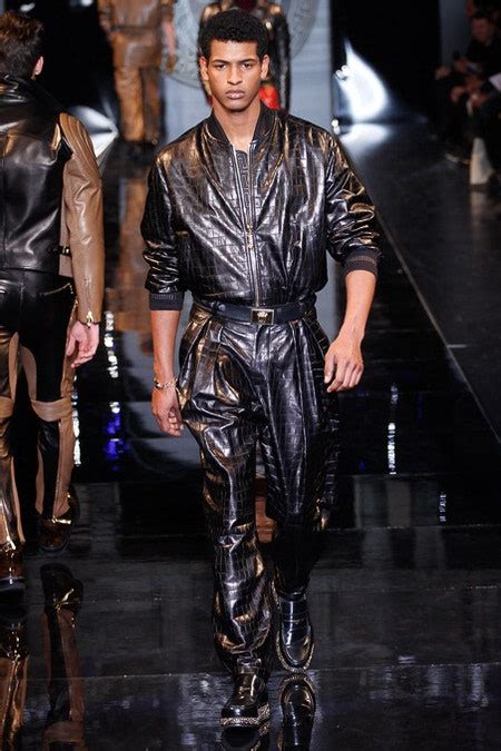 Versace Fall 2013: Mischievously Masculine 